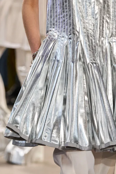 Look 128